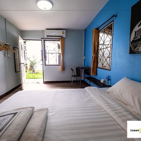 Tommy Huts Hotel Csiangmaj Kültér fotó