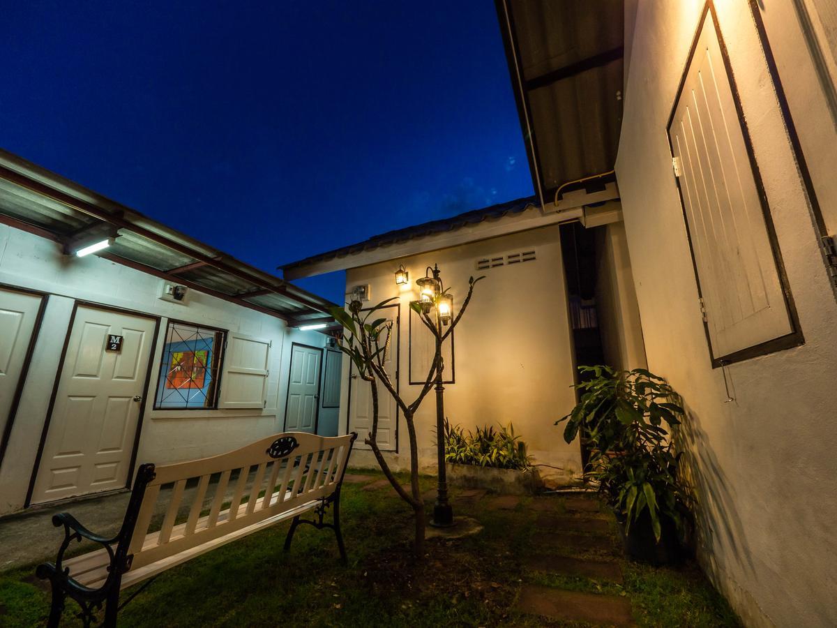 Tommy Huts Hotel Csiangmaj Kültér fotó